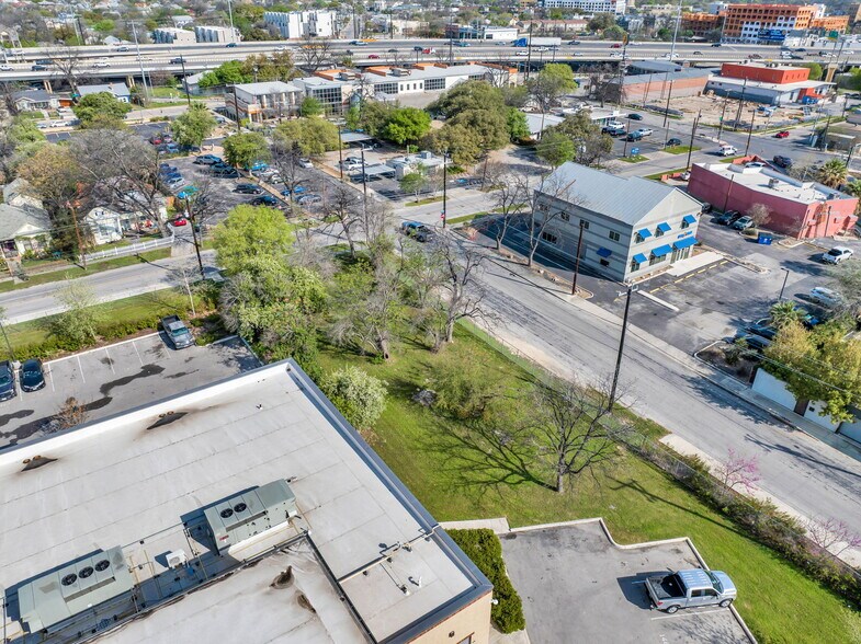 More Photos Of 922 Camden St, San Antonio Land For Sale