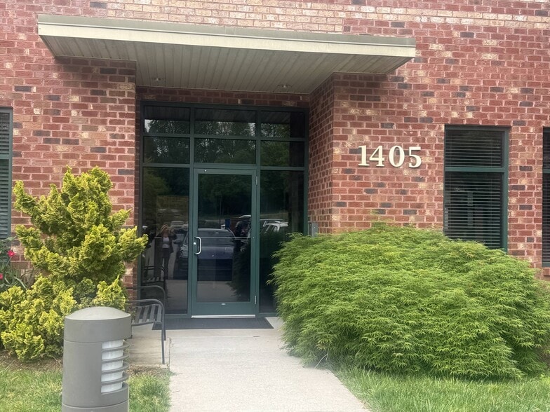 More Photos Of 1405 Rolkin Ct, Charlottesville Office For Sale