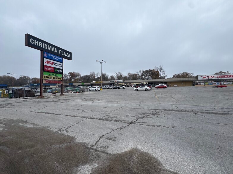More Photos Of 405-523 E 24 Hwy, Independence Unknown For Lease
