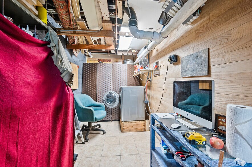 More Photos Of 2339 Bath Ave, Brooklyn Storefront Retail Residential For Sale