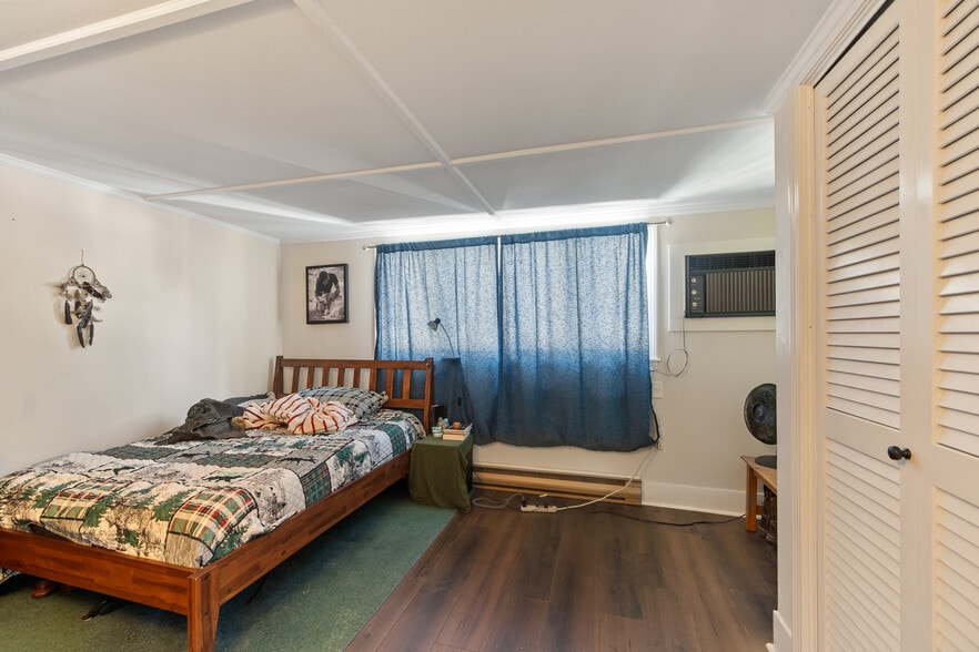 More Photos Of 561 Main St, Boxford General Retail For Sale