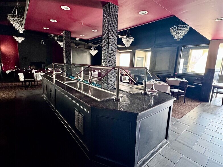 More Photos Of 3331 Plaza Way, Waldorf Restaurant For Lease