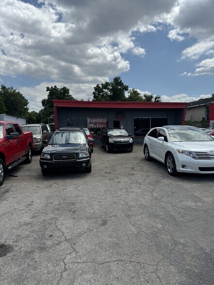 More Photos Of 6640 E Colonial Dr, Orlando Auto Dealership For Sale