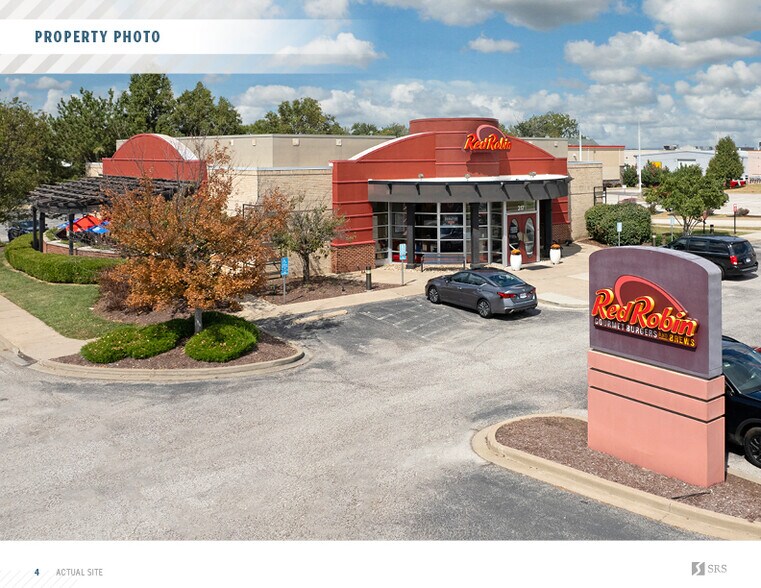 More Photos Of 317 Mid Rivers Mall Dr, Saint Peters Restaurant For Sale