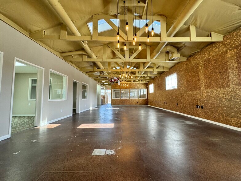 More Photos Of 447 Figueroa St, Monterey Storefront For Sale
