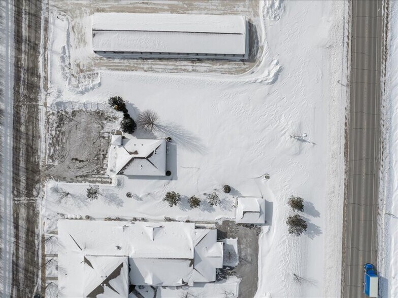 More Photos Of 628 Christel Dr, Valders Office Residential For Sale