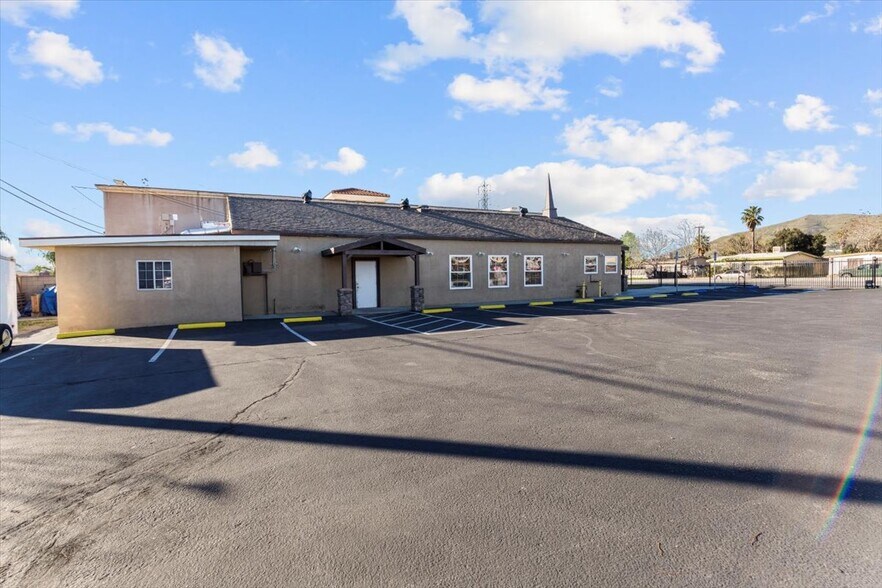 More Photos Of 11385 Cedar Ave, Bloomington Religious Facility For Sale