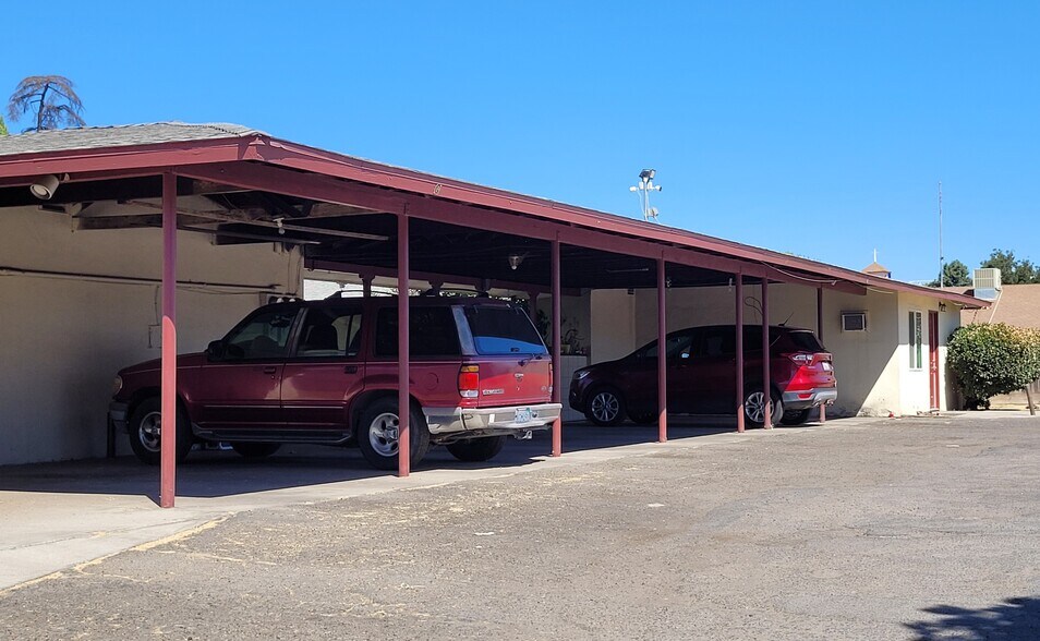 More Photos Of 340 S Blackstone St, Tulare Apartments For Sale