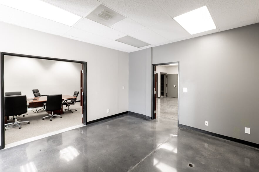 More Photos Of 2550 E Miraloma Way, Anaheim Office For Lease