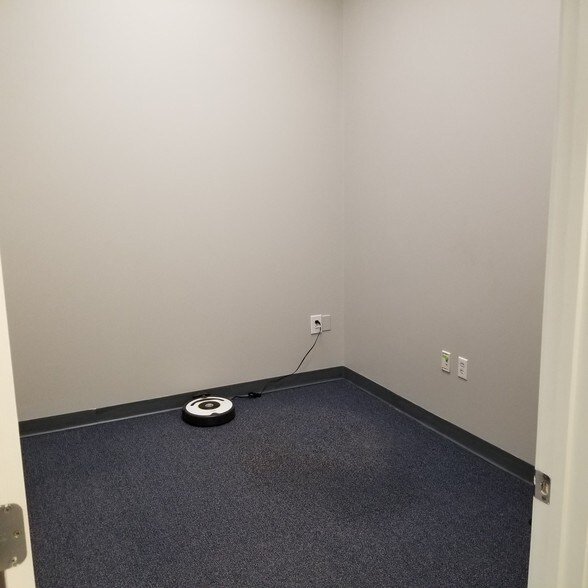 More Photos Of 1507 Park Center Dr, Orlando Office For Lease