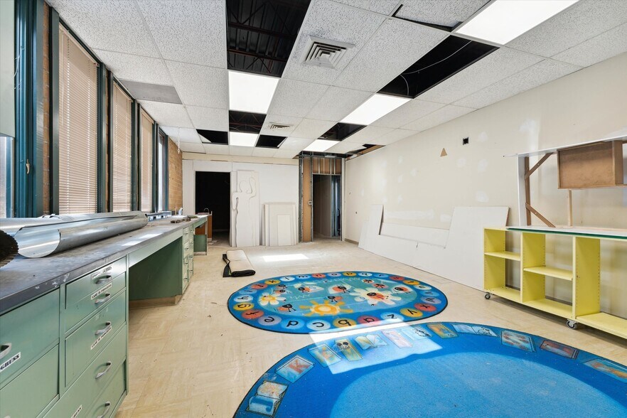 More Photos Of 3333 Brecksville Rd, Richfield Office For Lease