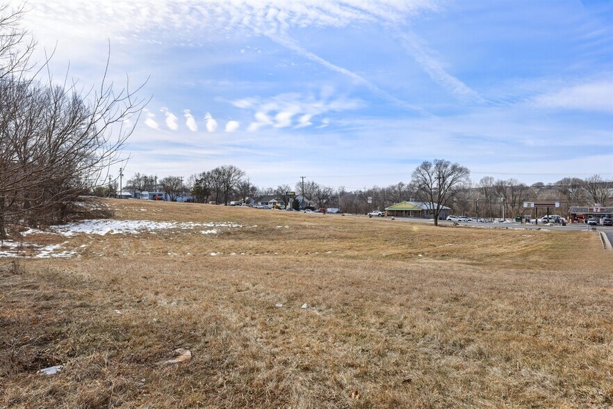 More Photos Of TBD South Main st, Broadway Land For Sale