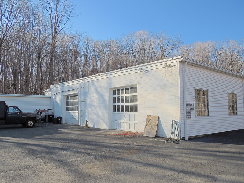 Primary Photo Of 193 Long Ridge Rd, Danbury Light Distribution For Sale