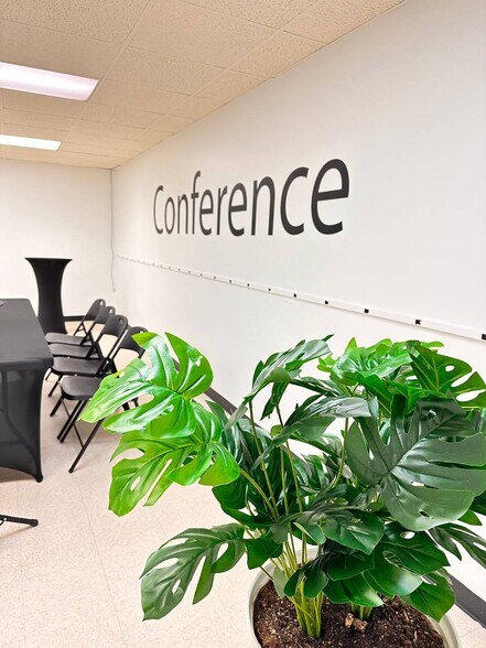 More Photos Of 201 N Main St, Farmville Office For Lease