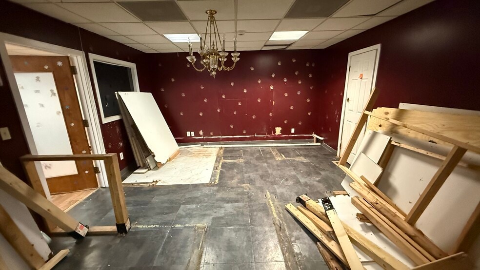 More Photos Of 937 Stefko Blvd, Bethlehem Warehouse For Sale