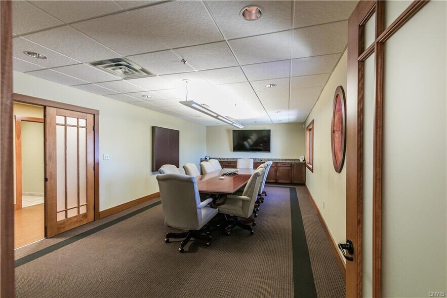 More Photos Of 4488 Onondaga Blvd, Syracuse Office For Sale