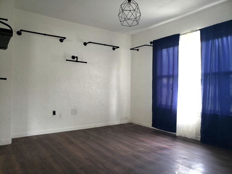 More Photos Of 187 Avenue D NW, Winter Haven Office For Lease