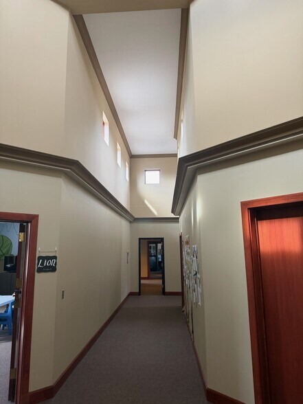 More Photos Of 1201 NE 1st St, New Prague Office For Sale