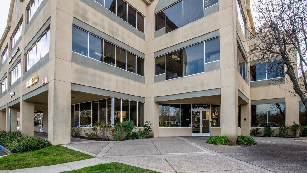 More Photos Of 1411 Oliver Rd, Fairfield Medical For Lease