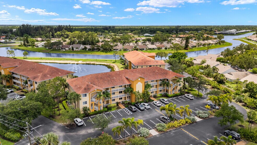 More Photos Of 10000-10030 Maddox Ln, Bonita Springs Apartments For Sale