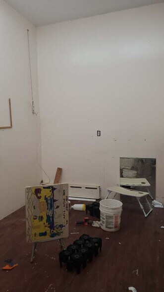 More Photos Of 1468 Myrtle Ave, Brooklyn Storefront Retail Residential For Lease