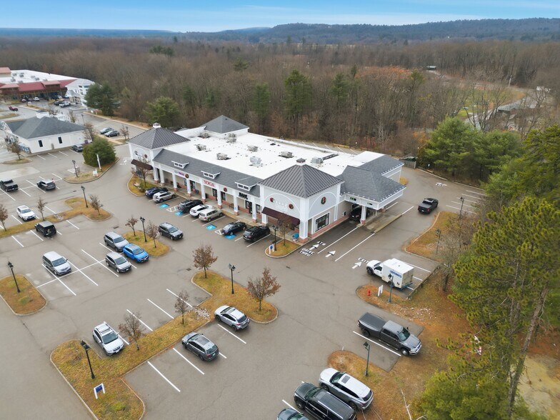 More Photos Of 1500 White Mountain Hwy, North Conway Storefront For Lease