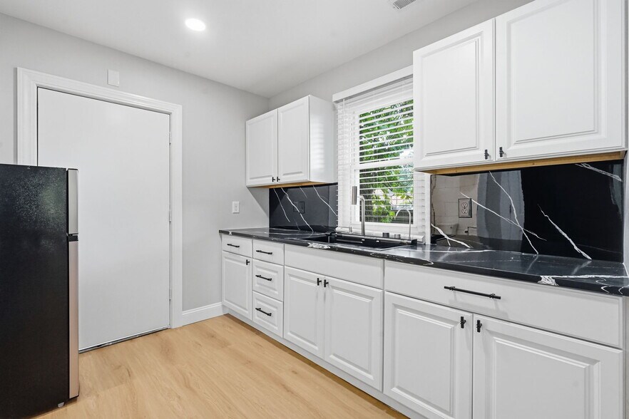 More Photos Of 25 Agawam Shopping Ct, Agawam Office For Sale