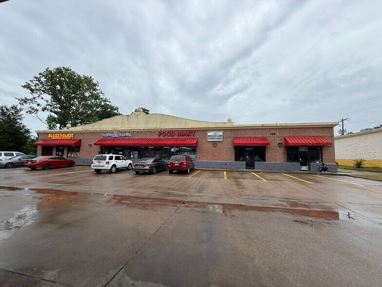 More Photos Of 123 W Northside Dr, Jackson General Retail For Lease