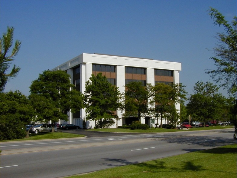 Primary Photo Of 1000 Skokie Blvd, Wilmette Office For Lease