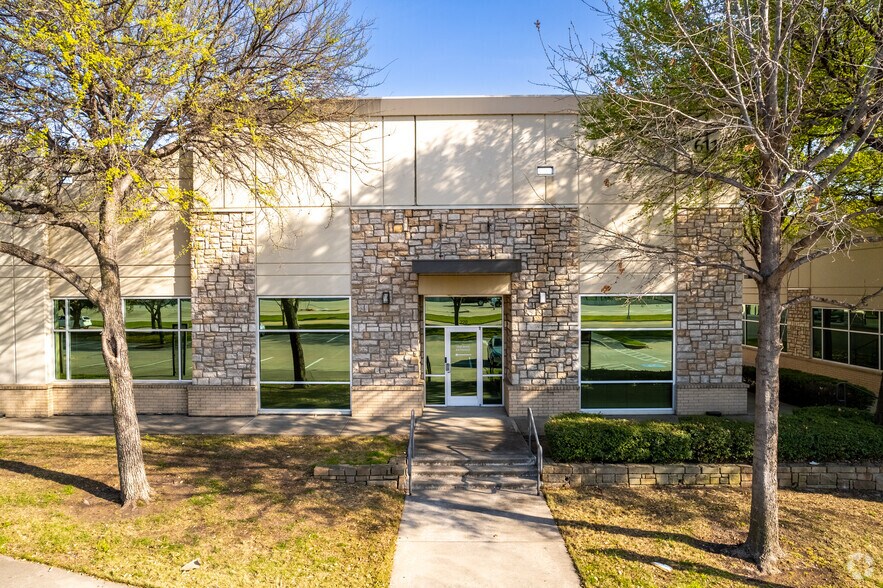 More Photos Of 645 E State Highway 121, Coppell Unknown For Lease