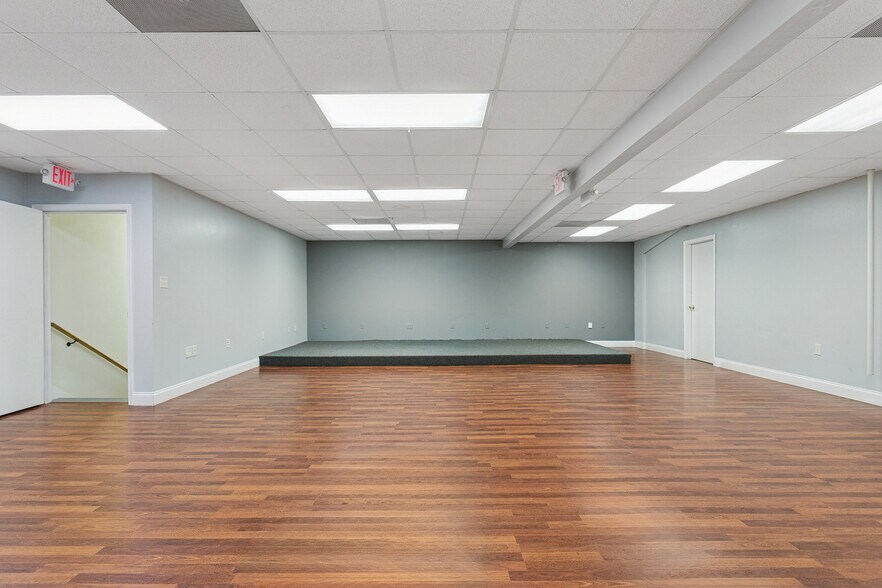 More Photos Of 201 23rd St, Kenner Warehouse For Sale