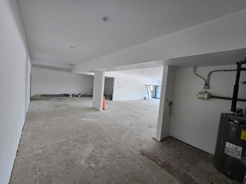 More Photos Of 11400 Veterans Memorial Pky, Lake Saint Louis Office For Lease