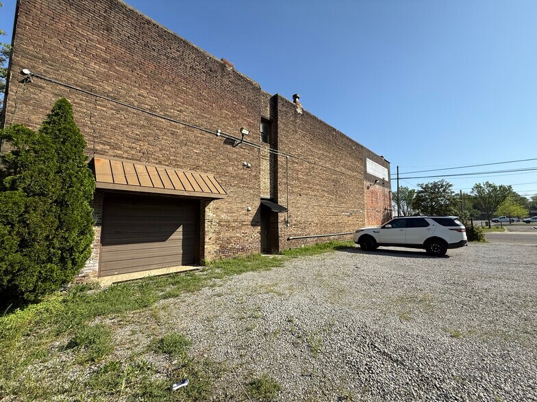 More Photos Of 100 41st St S, Birmingham Loft Creative Space For Sale