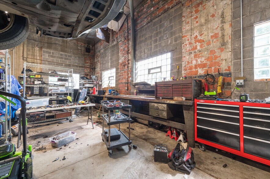 More Photos Of 2030 Broadview Rd, Cleveland Storefront For Sale