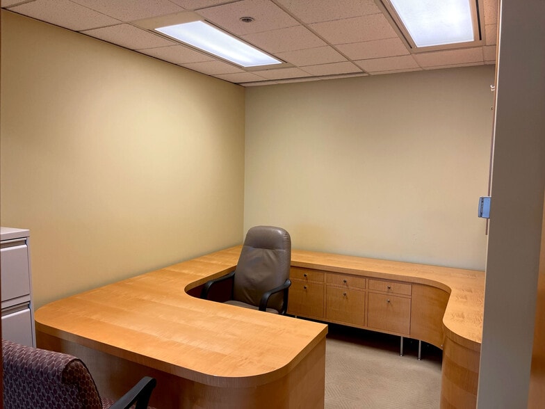 More Photos Of 999 Canada Pl, Vancouver Office For Lease