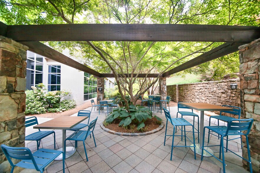 More Photos Of 2301 Sugar Bush Rd, Raleigh Office For Lease