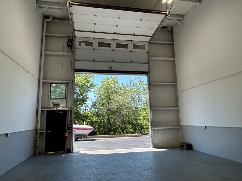 More Photos Of 27 Kondelin Rd, Gloucester Warehouse For Sale