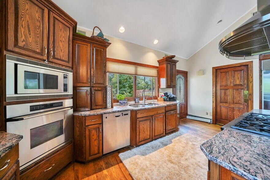 More Photos Of 80 US Highway 206, Chester Horse Stables For Sale