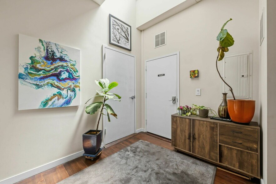 More Photos Of 329 14th St, Oakland Restaurant For Sale