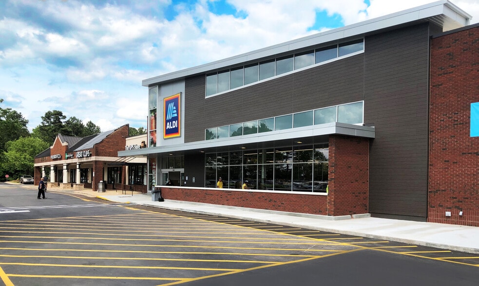 6300 Creedmoor Rd, Raleigh, NC 27612 For Lease