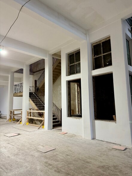 More Photos Of 210-216 Fayetteville St, Raleigh Office For Lease