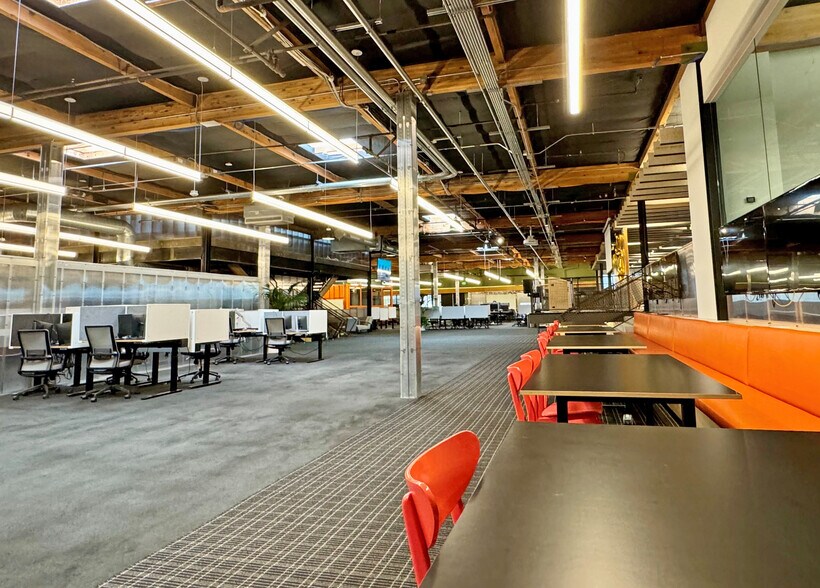 More Photos Of 6307 Carpinteria Ave, Carpinteria Loft Creative Space For Lease