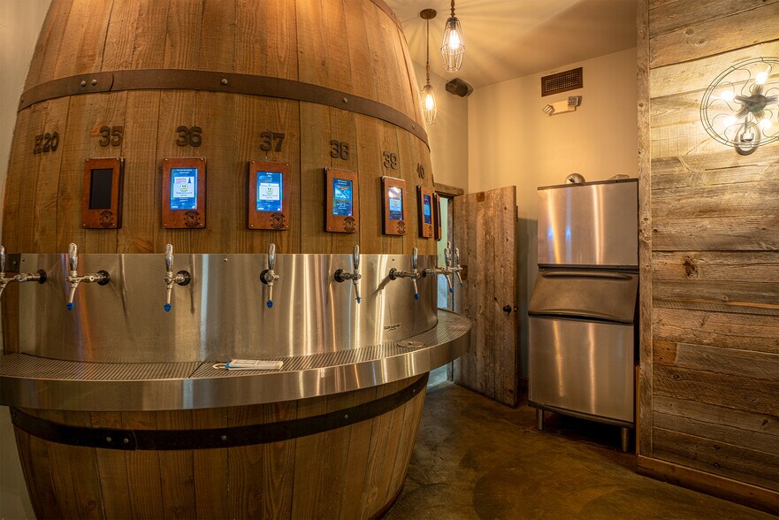 More Photos Of 213-215 N Coast Hwy 101, Oceanside Storefront Retail Office For Sale