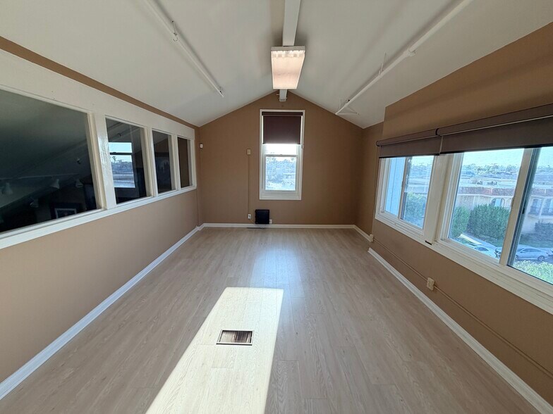 More Photos Of 4911 Warner Ave, Huntington Beach General Retail For Lease