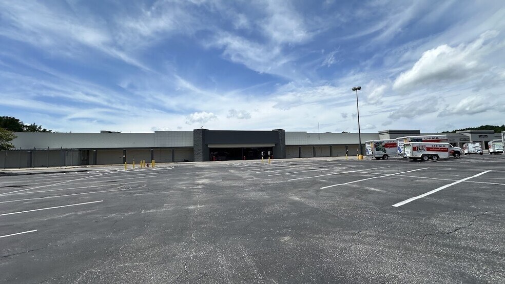 More Photos Of 715-901 N Norwood St, Wallace Freestanding For Lease