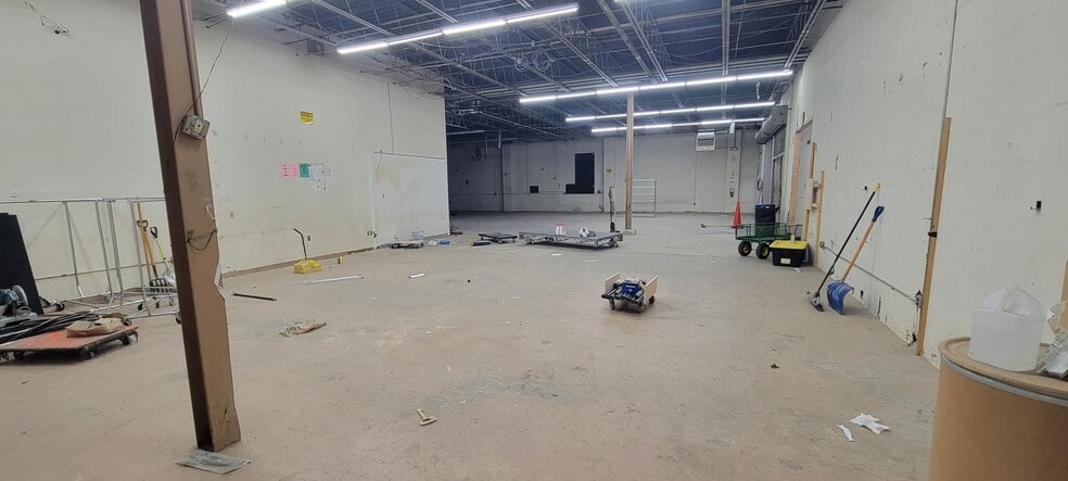 More Photos Of 10710 Tucker St, Beltsville Warehouse For Sale