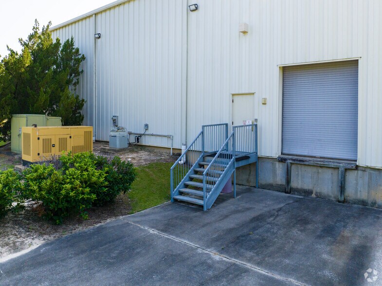 More Photos Of 177 Technology Pky, Auburn Light Manufacturing For Sale