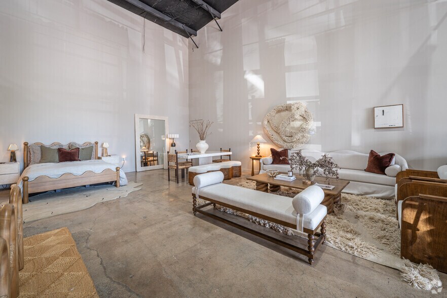 More Photos Of 3330 Audley St, Houston Storefront Retail Office For Sale