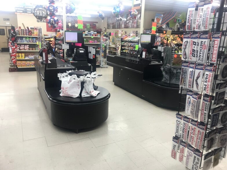 More Photos Of 25817 State Hwy 64, Pittsburg Supermarket For Sale