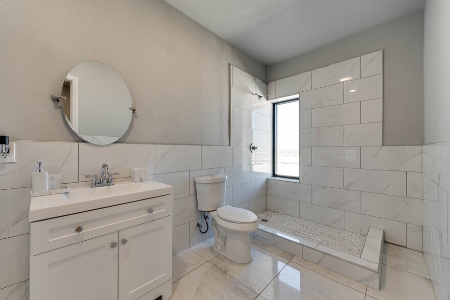 More Photos Of 2820 S FM 866, Odessa Manufacturing For Lease